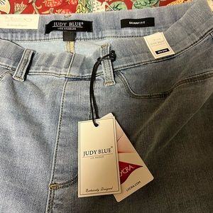 Judy Blue Pull-On Jeans Size 14W Elastic Waist Blue JB 88254LT